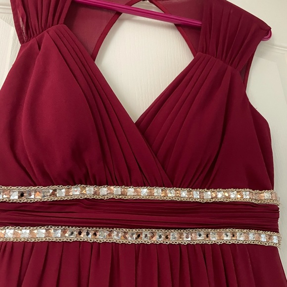 Dress - Picture 4 of 9